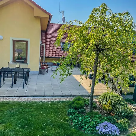 Slunecny Penzion Guest house